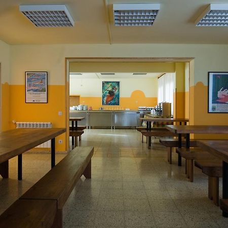 Alberg Escola De Piraguisme De سورت المظهر الخارجي الصورة