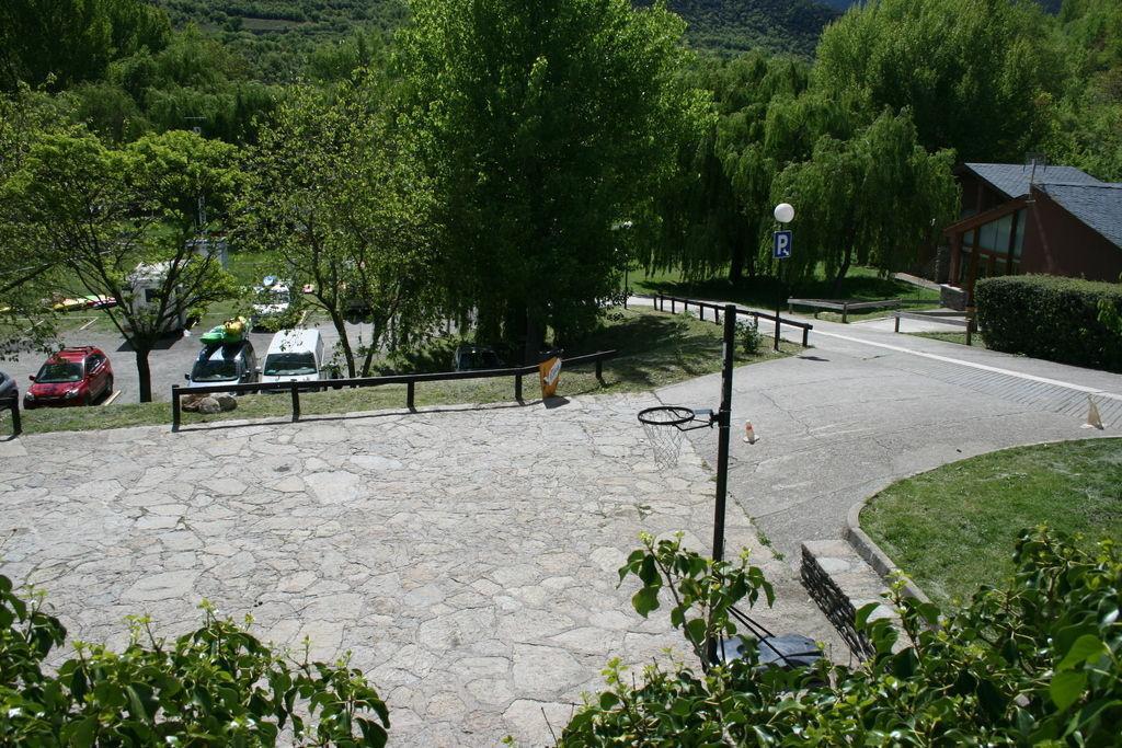 Alberg Escola De Piraguisme De سورت المظهر الخارجي الصورة